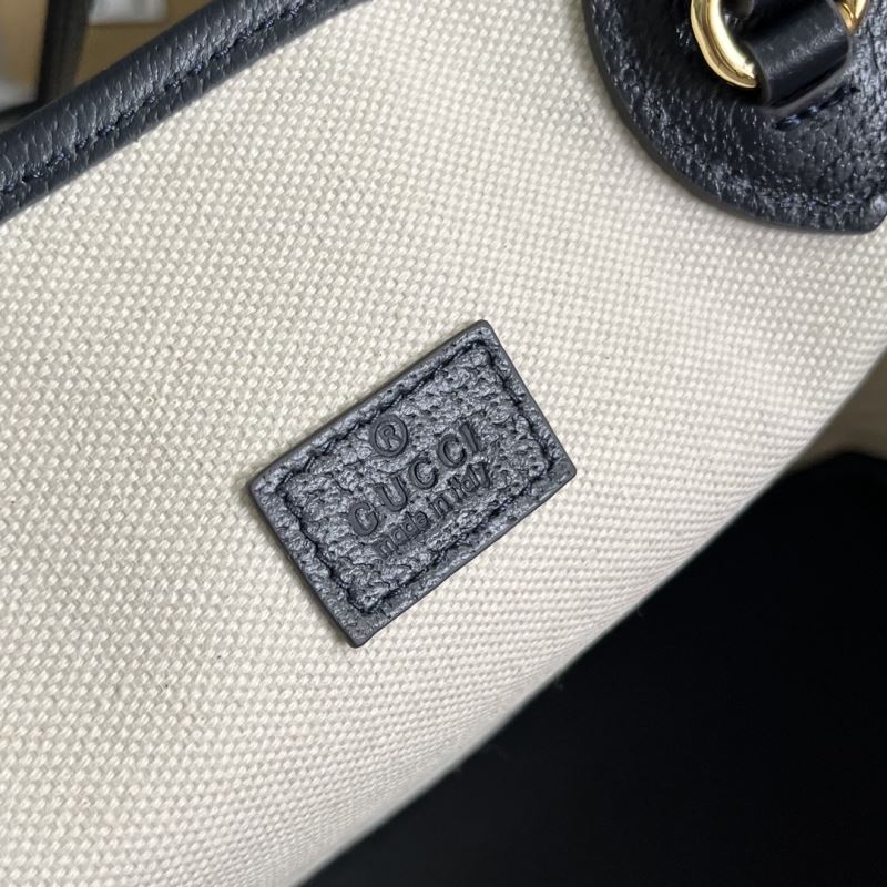 Gvc*1 tote bags